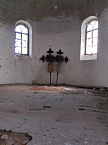 Варгашинский священник совершил молебен в старинном храме