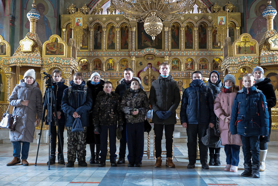 Слушатели «Медиастудии добрых дел» побывали на экскурсии в Александро-Невском соборе Кургана