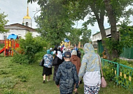 Школьники из курганской православной школы побывали в двух храмах Притобольного района