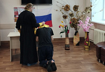 Курганский священник провел в наркодиспансере соборную молитву и водосвятный молебен