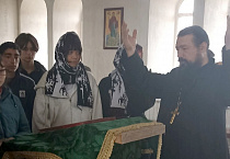 Школьники из села Яровое побывали в Троицком храме Половинного