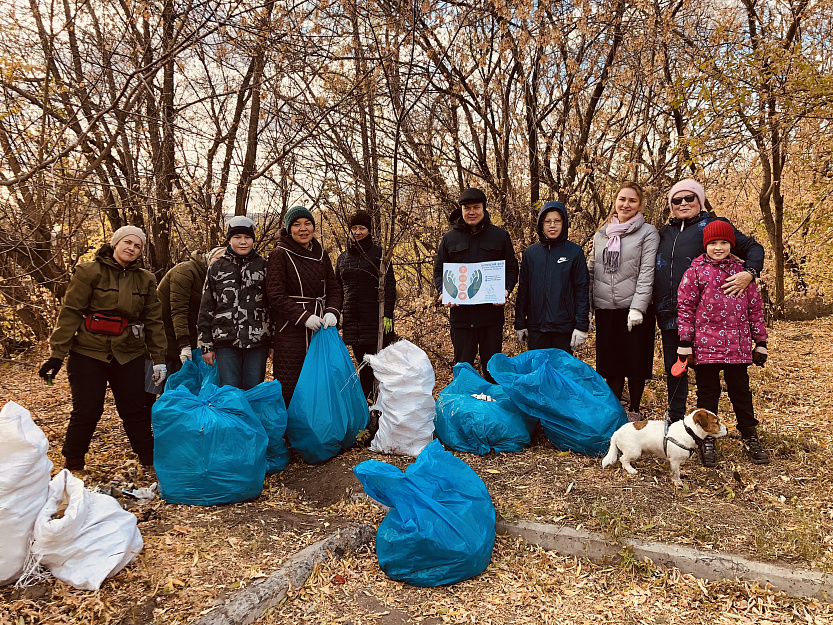 Волонтёры Курганской епархии провели экологическую акцию на берегу старицы реки Тобол