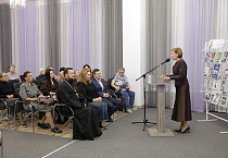 В Югове презентовали фильм об участнике СВО, курганском священнике Сергии Алексееве