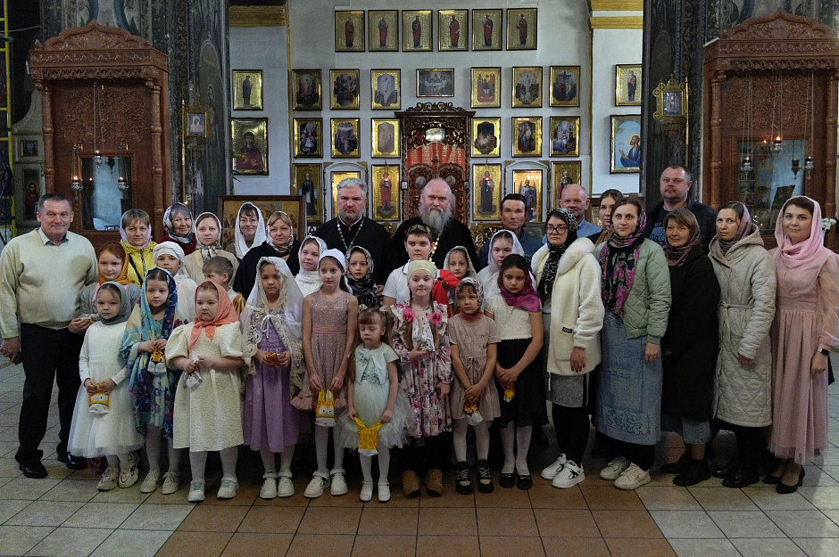 Пасхальный утренник прошел во Введенском храме