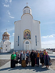 Настоятель курганского храма Матроны Московской стал экскурсоводом для паломников из Омской митрополии
