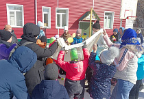 В Курганской православной гимназии прошли масленичные гуляния