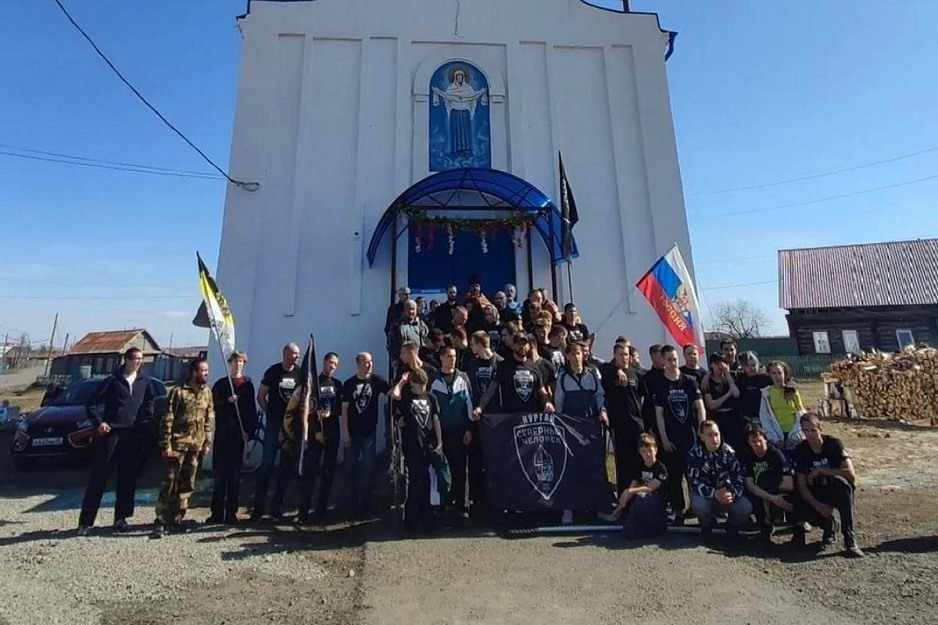 Члены общественной организации из Кургана посетили сельский храм