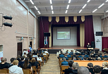Клирик кафедрального собора Кургана выступил перед студентами колледжа