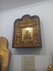 В Кургане настоятель храма с прихожанами посетил художественный музей