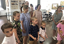 Воспитанники курганской воскресной школы побывали в художественном музее