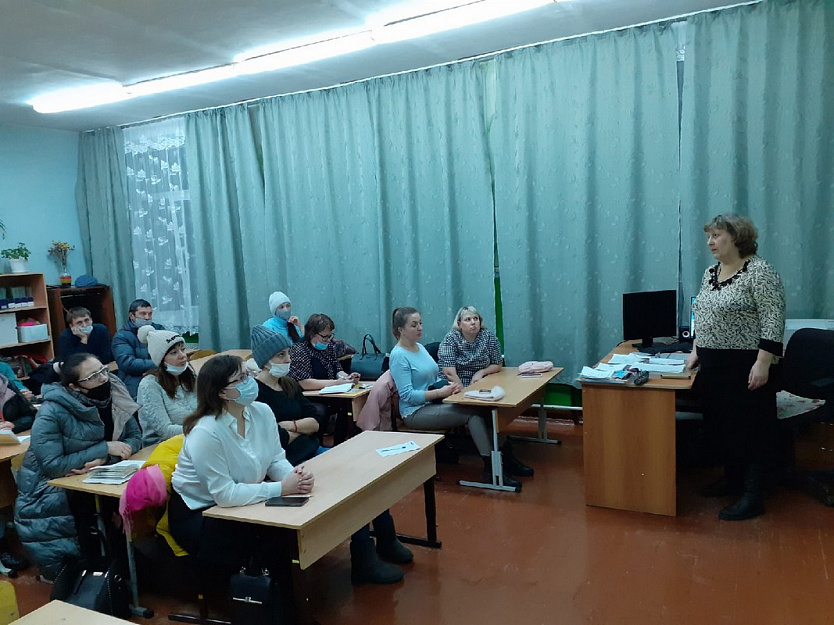 В Кургане православные миссионеры побывали на родительских собраниях в школах