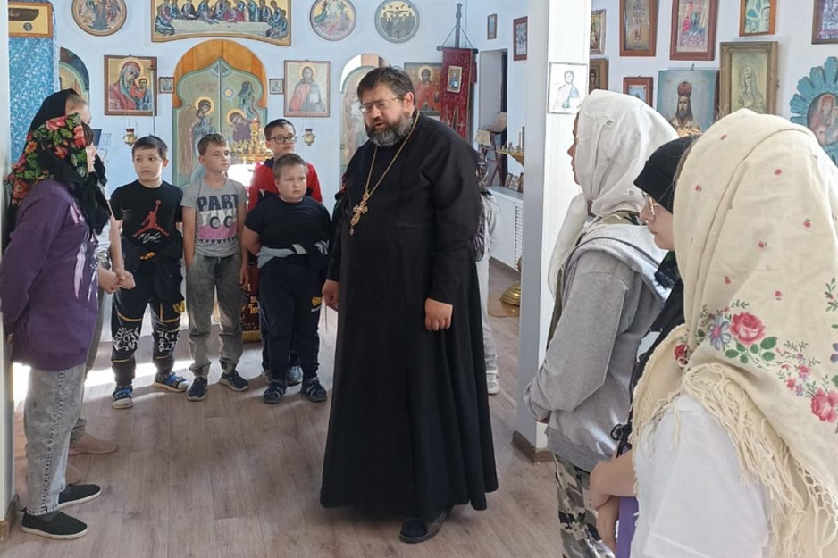 В храме села Макушино побывали юные гости