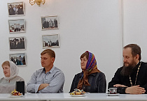 Участники курганского клуба православных женщин пообщались с педагогом воскресной школы