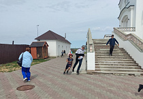 На территории Рождественского храма в Частоозерье прошёл фото-квест для детей