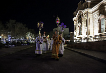 В главном соборе Зауралья встретили Пасху Христову