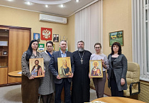 Настоятель курганского храма посетил совещание в администрации Кетовского района