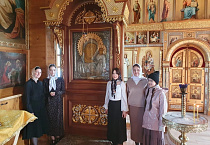Курганские волонтёры совершили коллективную поезду в Чимеевский монастырь