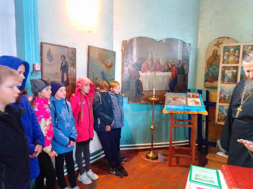 В храме села Гладковское прошёл открытый урок для школьников