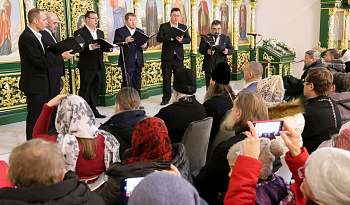 Выступление ансамбля «Дорос» в Троицком соборе Кургана