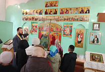 В селе Лисье школьники совершили экскурсию в храм Святой Живоначальной Троицы