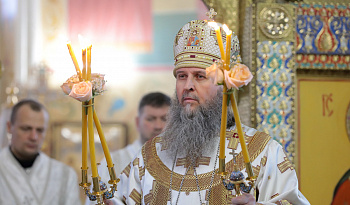 Митрополит Даниил 10 января, совершил Божественную литургию в Александро-Невском соборе