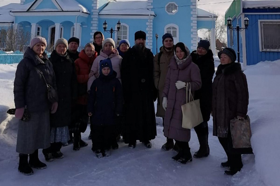 Чимеевский монастырь посетила группа паломников из Кургана