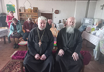 В старинном зауральском храме прошёл детский пасхальный утренник