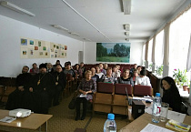 Курганские священники участвовали в обсуждении социально-педагогического проекта