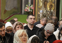 В главном соборе Зауралья встретили Пасху Христову