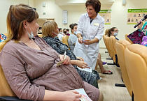 В Курганском перинатальном центре второй раз отметили «День беременных»