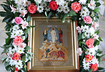В Преображение Господне митрополит Даниил освятил плоды в Александро-Невском соборе