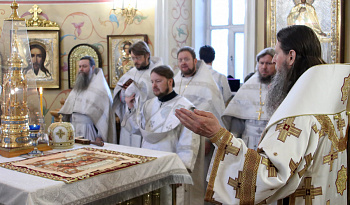 Божественная литургия в Александро-Невском кафедральном соборе города Кургана