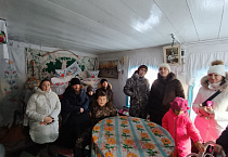 В Зауралье участники семейной гостиной «Очаг» побывали в русской избе