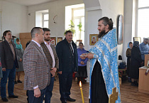 Депутат Госдумы посетил мокроусовский храм