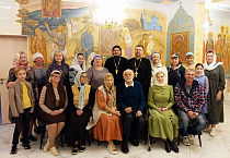 В курганском клубе православных женщин прошла встреча с народным художником