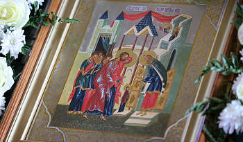 Воскресная ЛИтургия в Александро-Невском  соборе Кургана