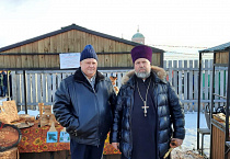 Курганский священник принял участие в «Михайловском торжке»