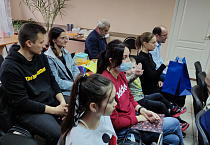 В Кургане поделились пасхальной радостью с семьями, вынужденно покинувшими Украину