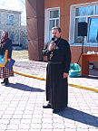 Настоятель храма города Петухово принял участие в районных пасхальных мероприятиях