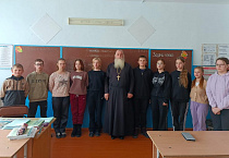 В Зауралье сельский священник рассказал школьникам о предстоящем Рождественском посте