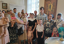 В курганском храме 18 детей приняли Крещение