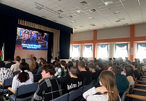 В Кетовской школе показали фильмы о Далматовском монастыре и курганских казаках