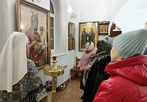 Порт-Артурский храм Кургана посетили паломники из Омска