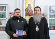 Митрополит Даниил наградил епархиальной медалью директора фонда «Чимеевская святыня»