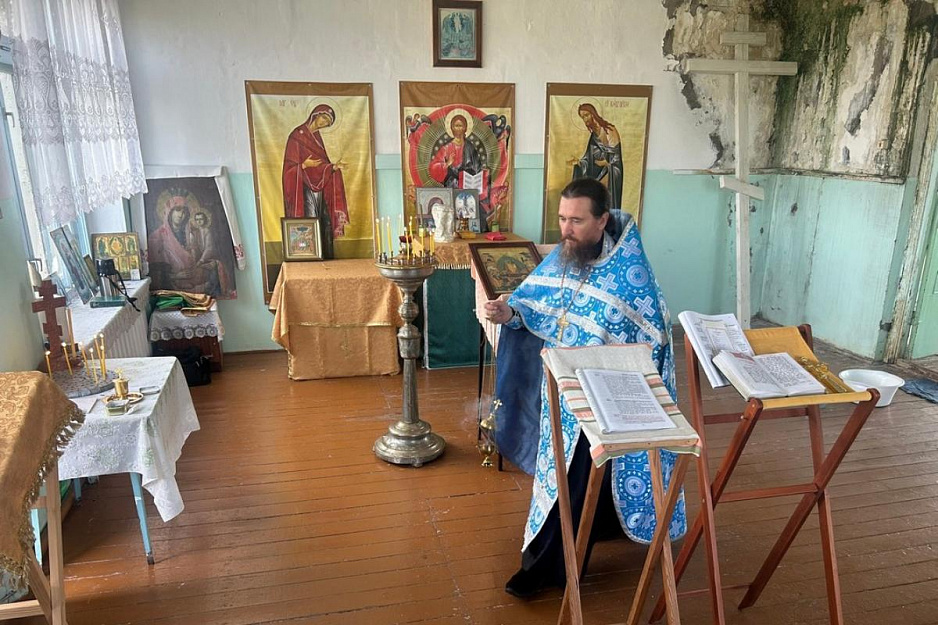 Отдалённое село Терпугово Варгашинского округа вновь посетил священник