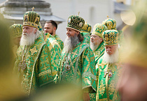 Глава Курганской митрополии сослужил Святейшему Патриарху Кириллу за Литургией в Троице-Сергиевой лавре