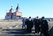 Погода в лебяжье курганской. Храм Лебяжье Курганская область. Храм Семистрельной иконы Божией матери в р п Лебяжье. Село Лебяжье Белозерский район Курганская область. Кладбище села Лебяжье Курганской области.