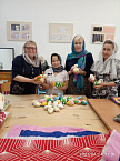 В Курганской епархии рукодельницы швейной мастерской "Нить добра" готовятся к Пасхе