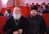 Православный приход посёлка Варгаши принял участие в организации и проведении выездных образовательных чтений