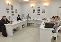 В Троицком соборе Кургана говорили о семье и семейных ценностях